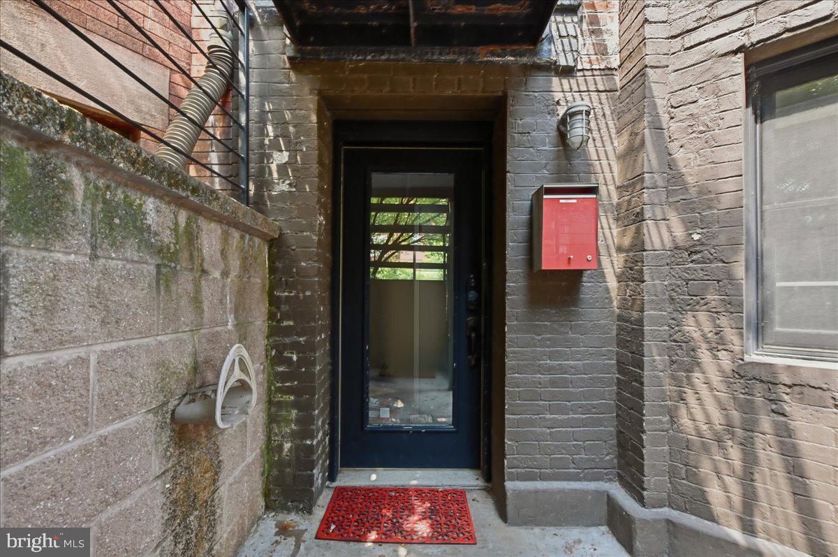 3222 13th St Nw #1 Property Photo 6