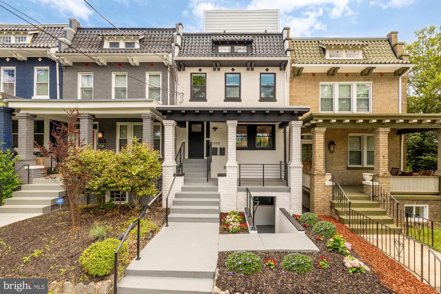 5703 9th St Nw #b Property Photo 1