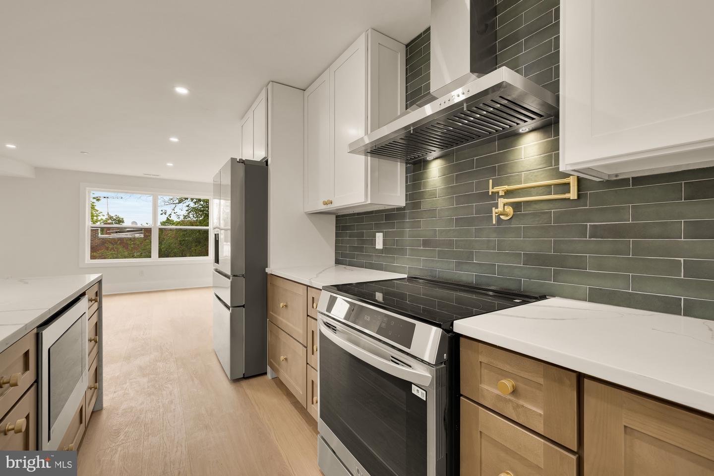 5703 9th St Nw #b Property Photo 7