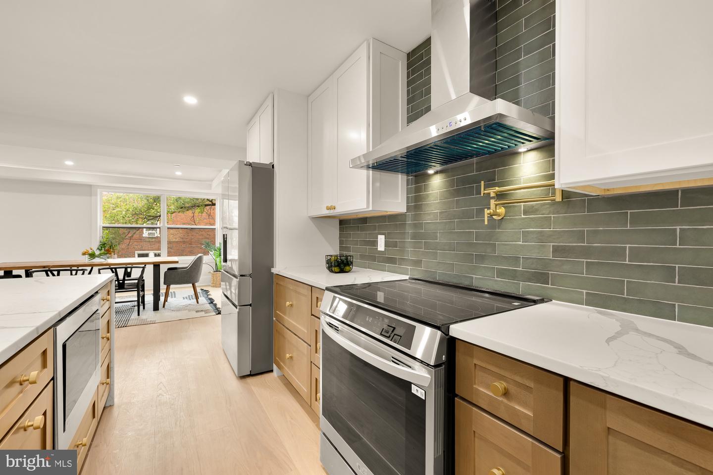5703 9th St Nw #b Property Photo 8