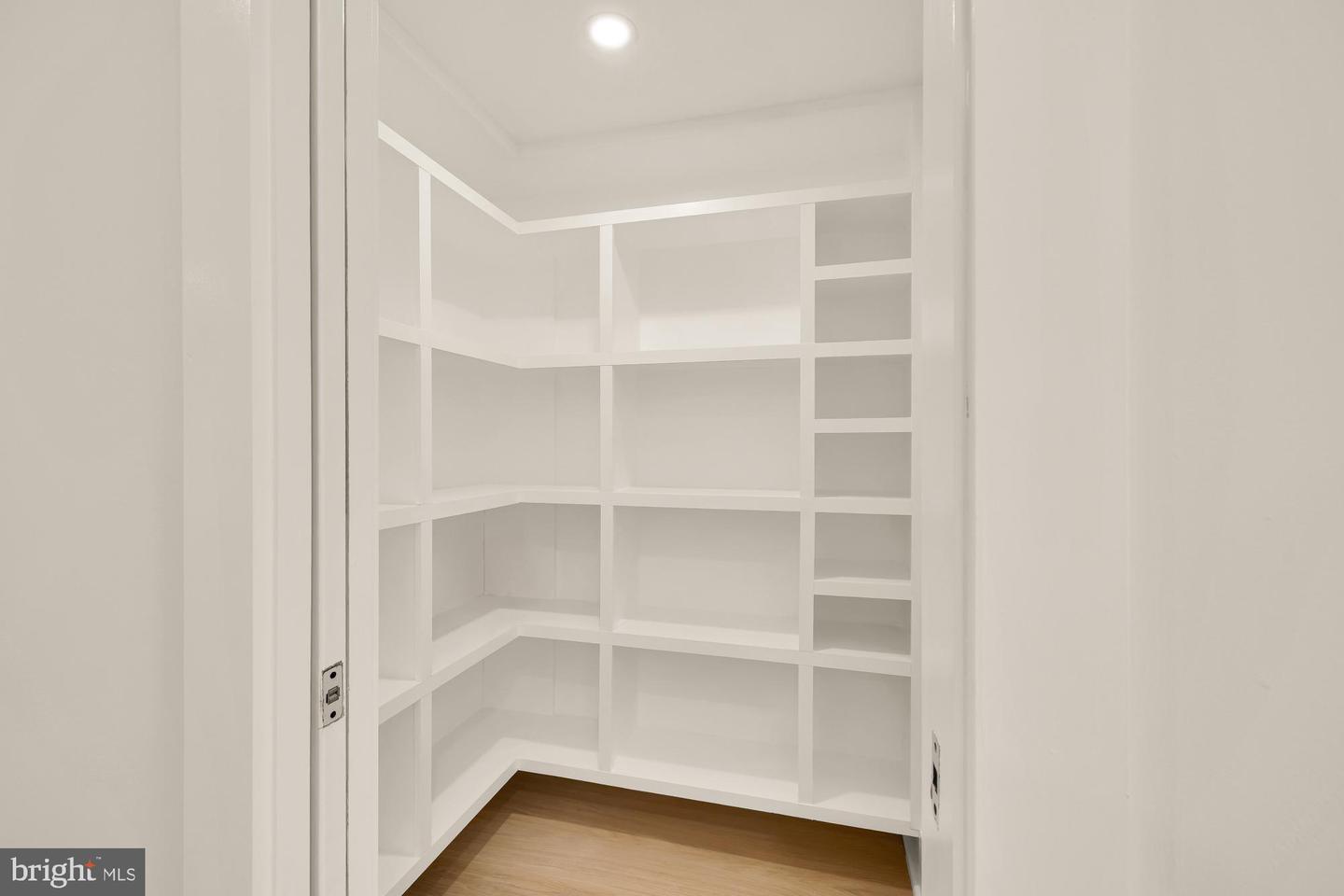 5703 9th St Nw #b Property Photo 13