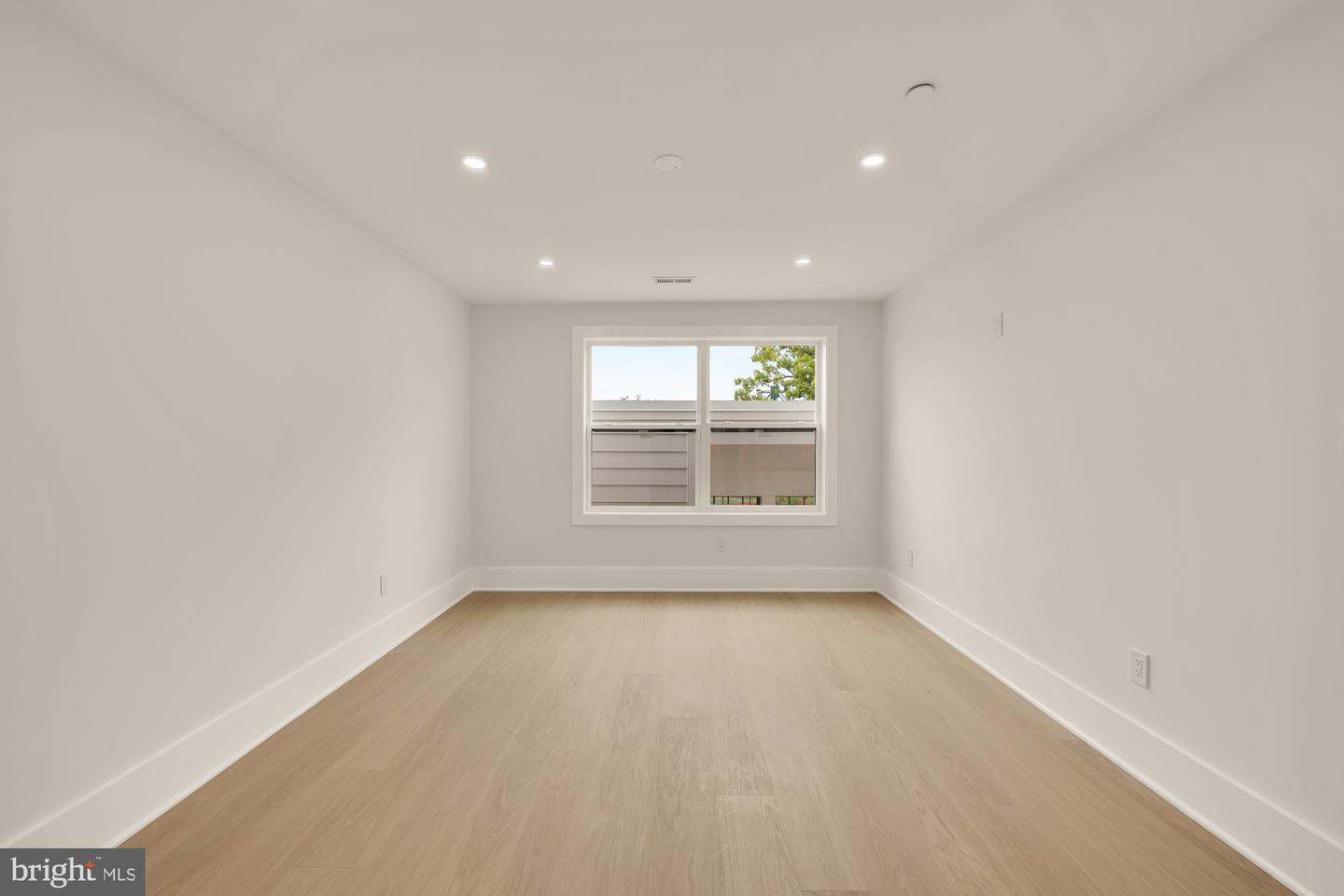 5703 9th St Nw #b Property Photo 21