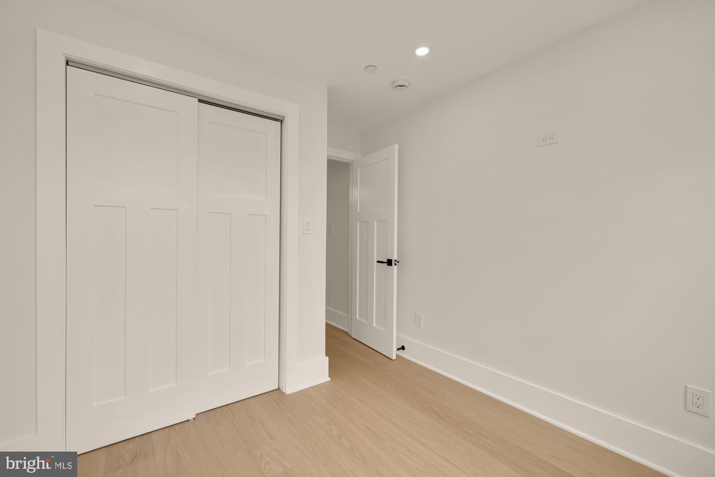 5703 9th St Nw #b Property Photo 33