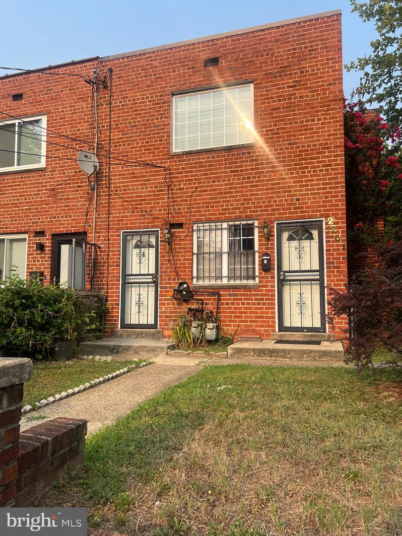 2201 14th St Ne Property Photo 1