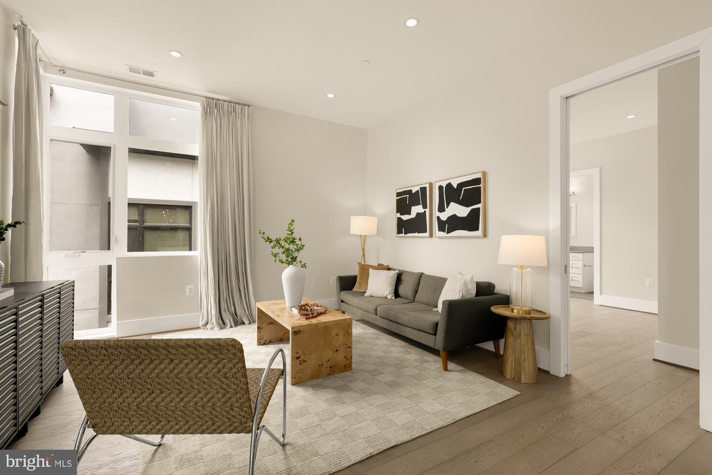 3915 Fulton St Nw #p-5 Property Photo 4