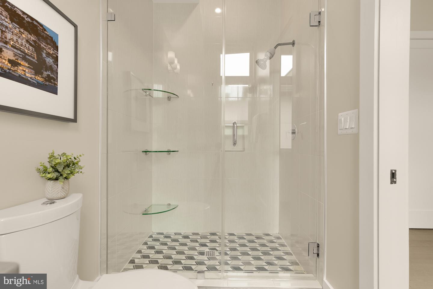 3915 Fulton St Nw #p-5 Property Photo 32