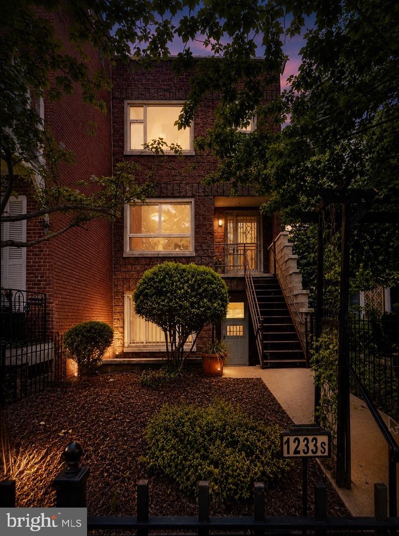 1233 S St Nw Property Photo 1