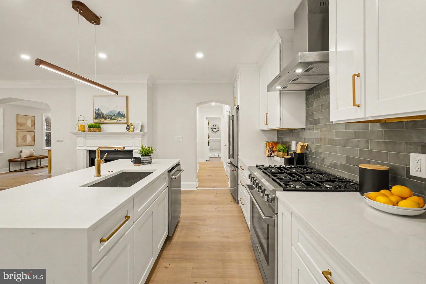 2613 Newton St Ne Property Photo 15