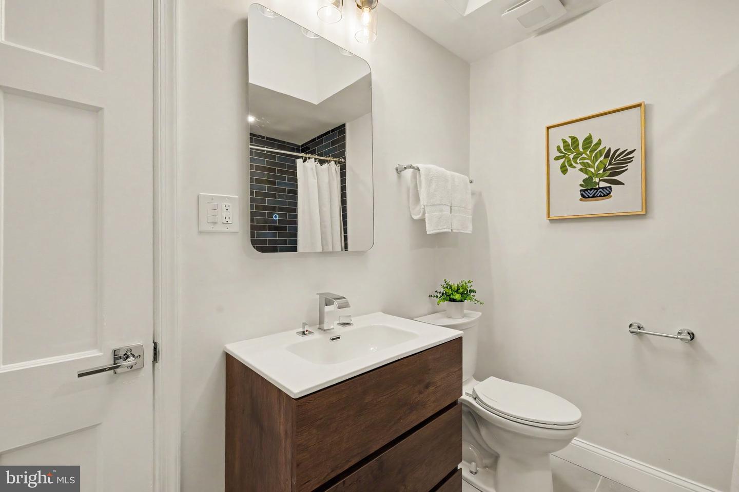 2613 Newton St Ne Property Photo 59
