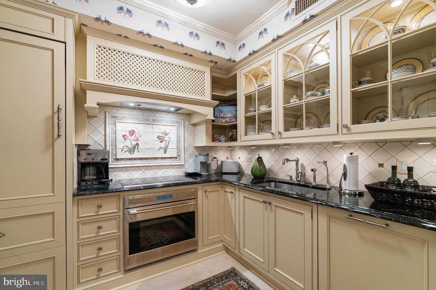 1155 23rd St Nw #6k Property Photo 8