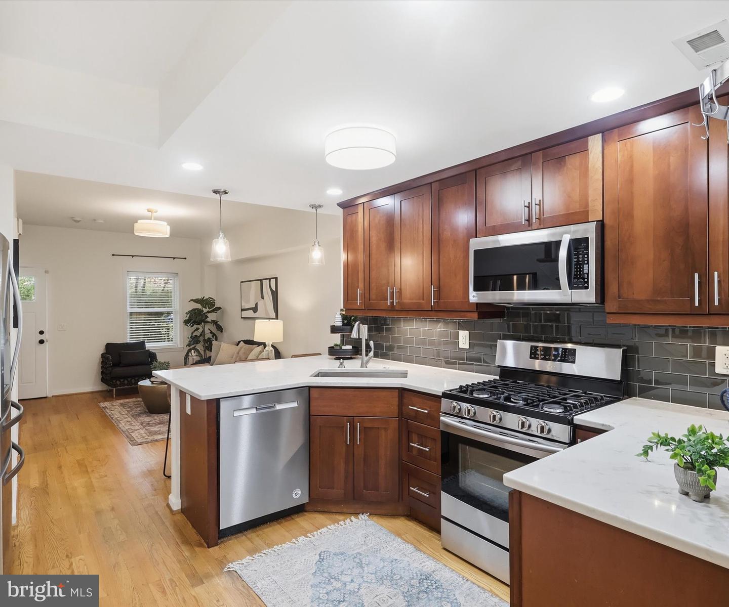 1225 Maryland Ave Ne Property Photo 10