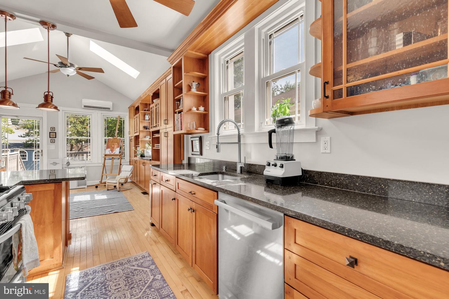 821 Elder St Nw Property Photo 10