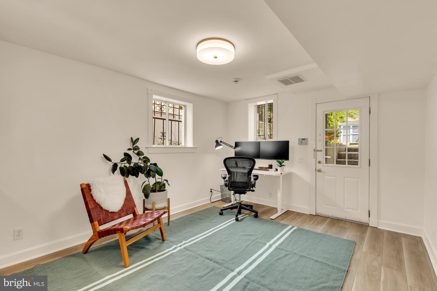 821 Elder St Nw Property Photo 25
