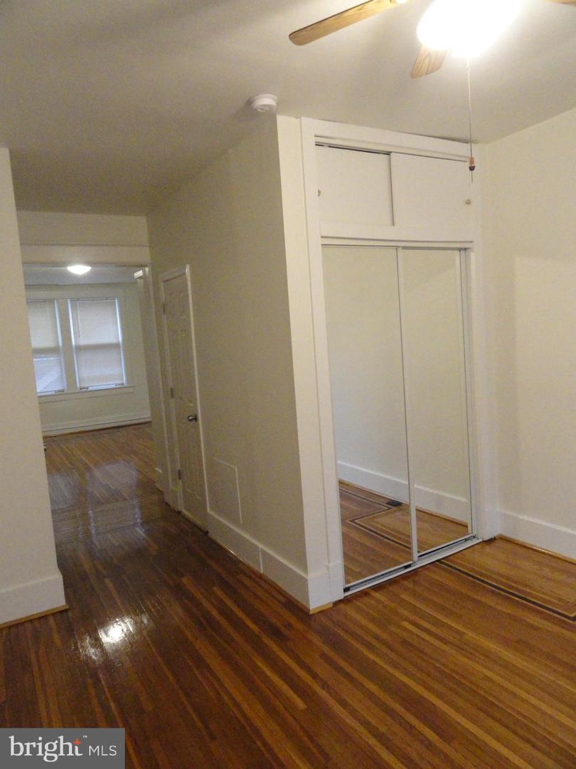 439 Quincy St Nw #1 Property Photo 8