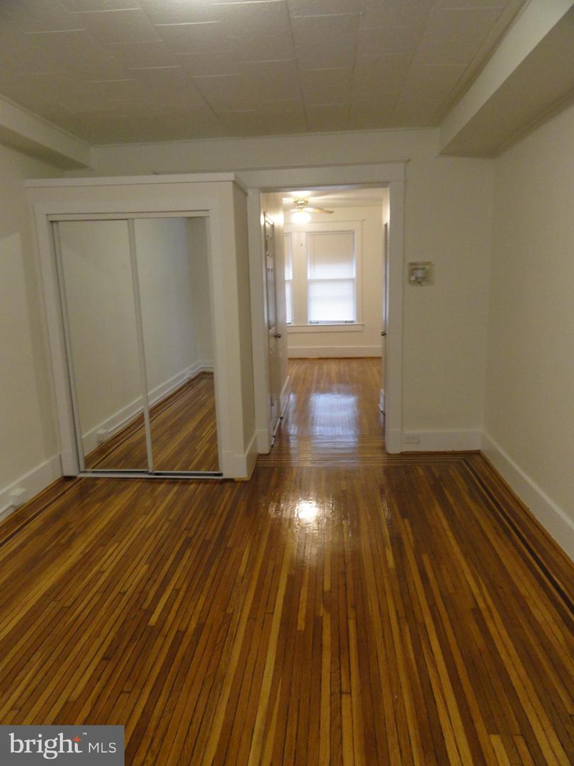 439 Quincy St Nw #1 Property Photo 13