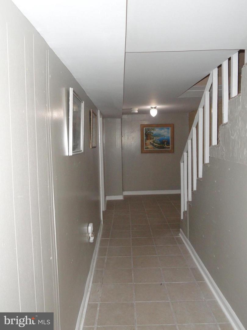 439 Quincy St Nw #1 Property Photo 17