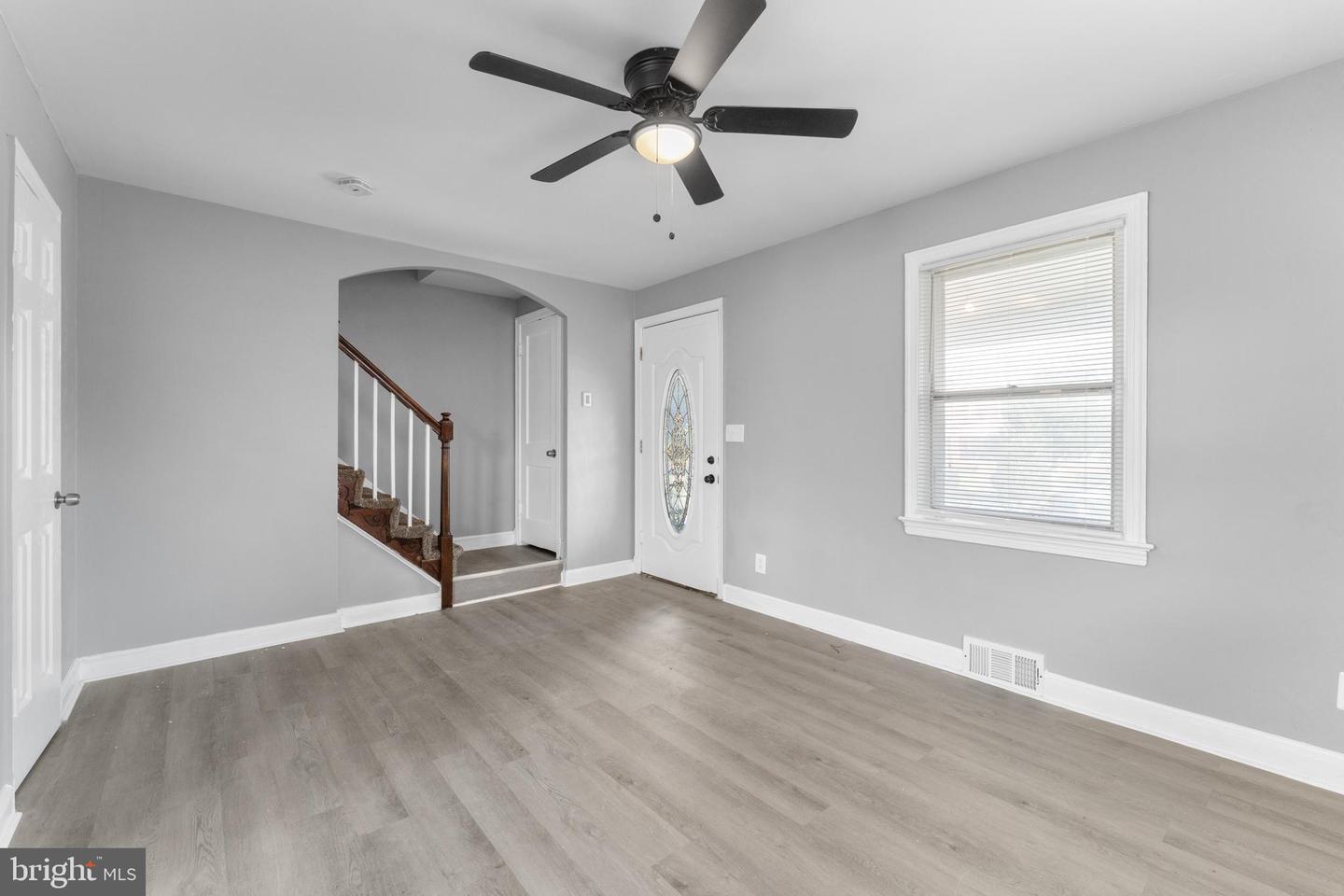 1811 T Pl Se Property Photo 9
