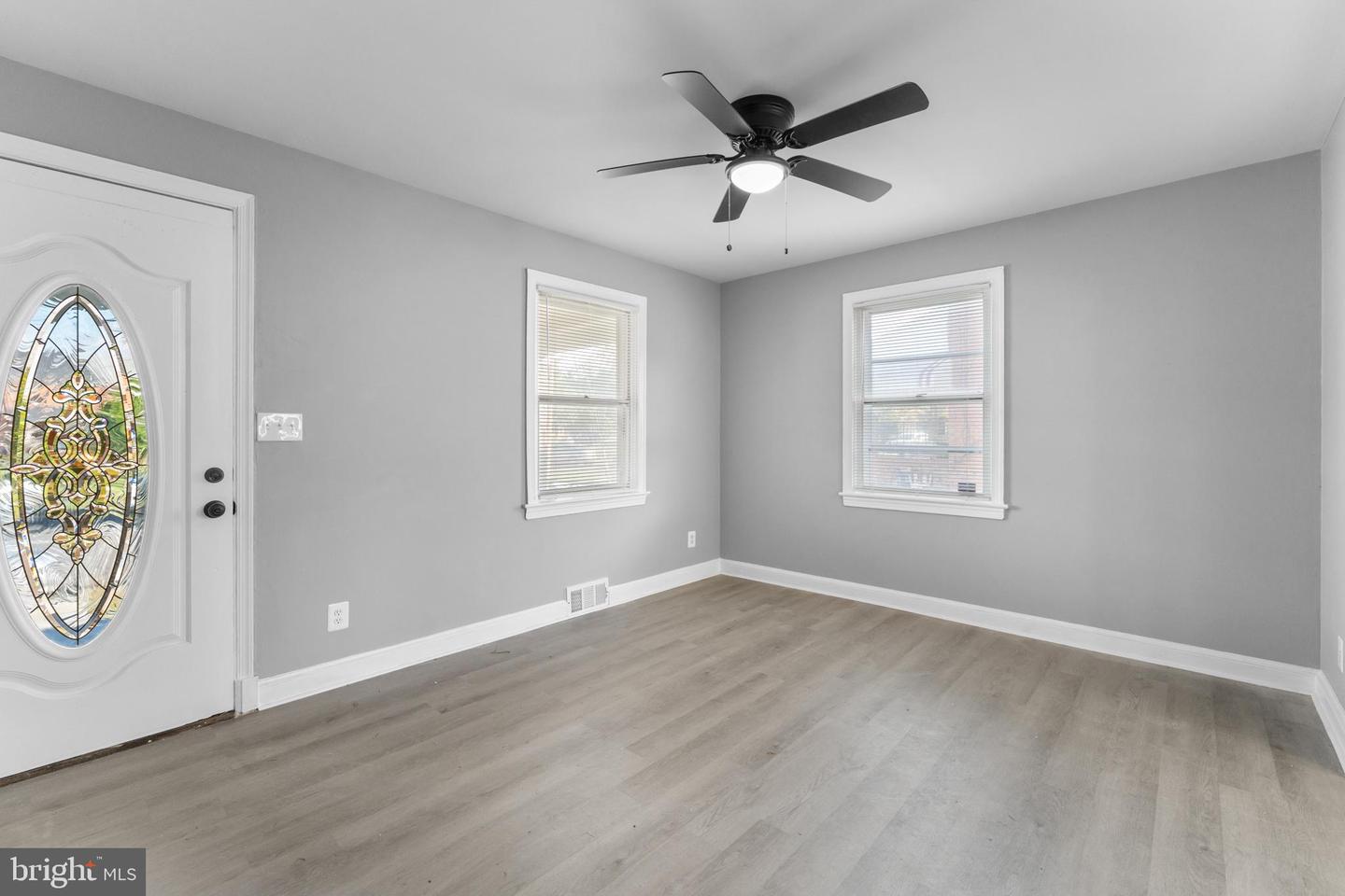 1811 T Pl Se Property Photo 30