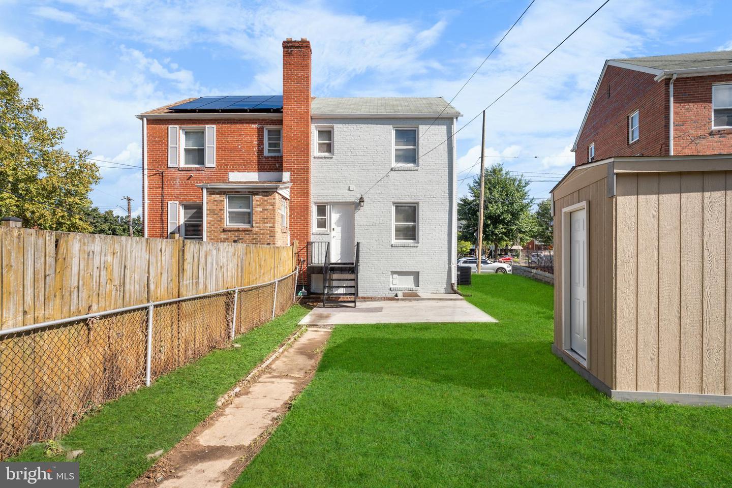1811 T Pl Se Property Photo 34