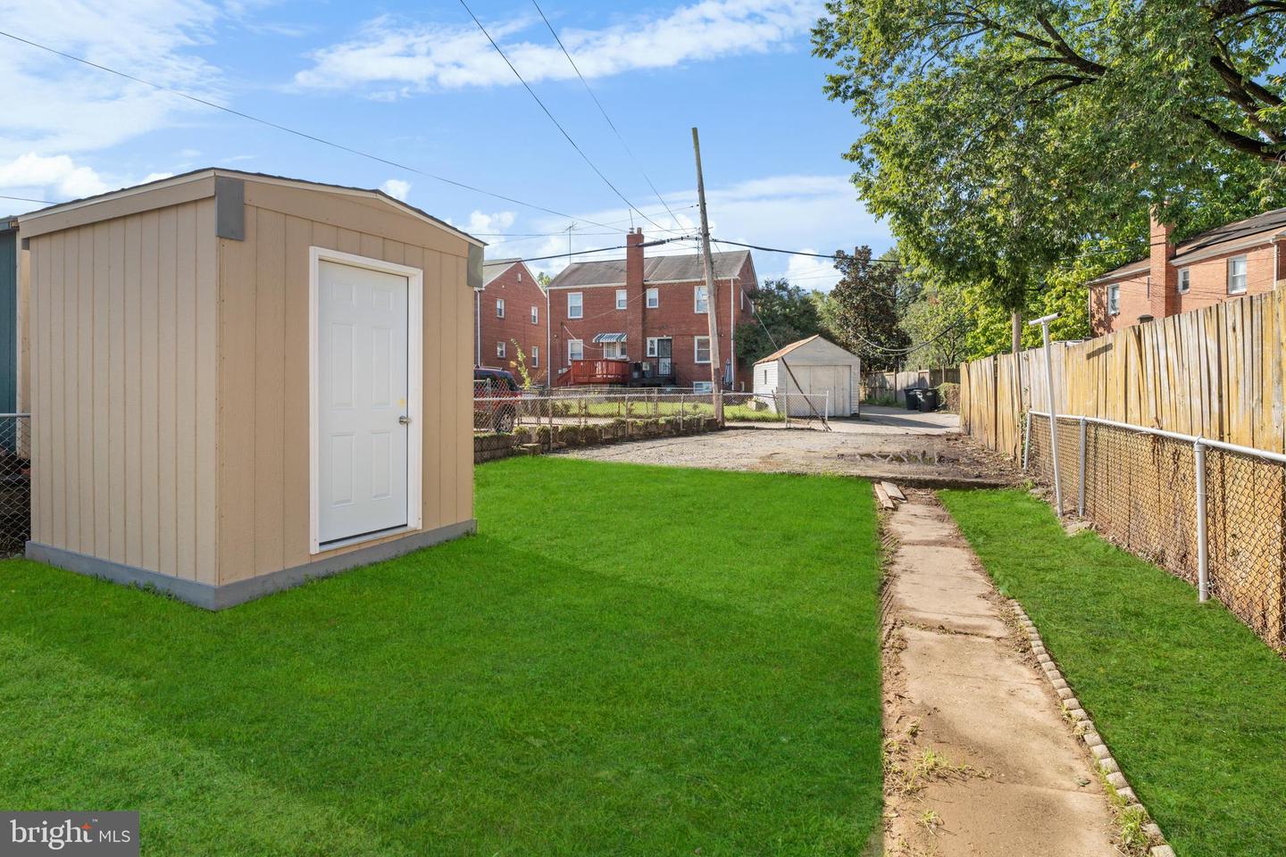 1811 T Pl Se Property Photo 35