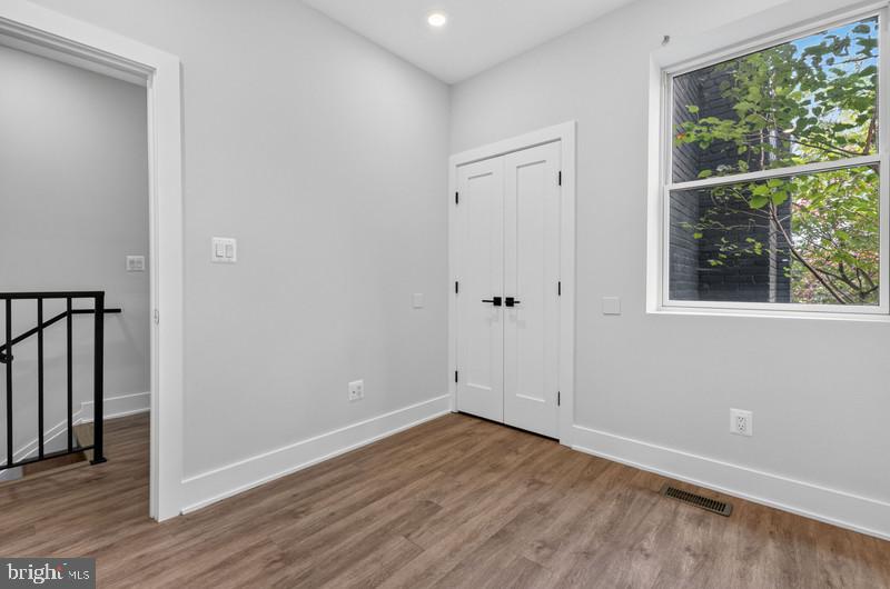 213 Seaton Pl Ne #2 Property Photo 23
