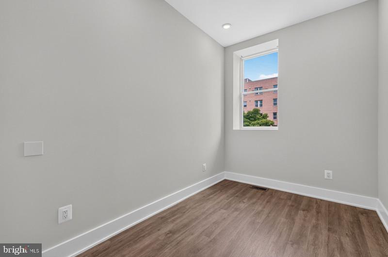213 Seaton Pl Ne #2 Property Photo 29