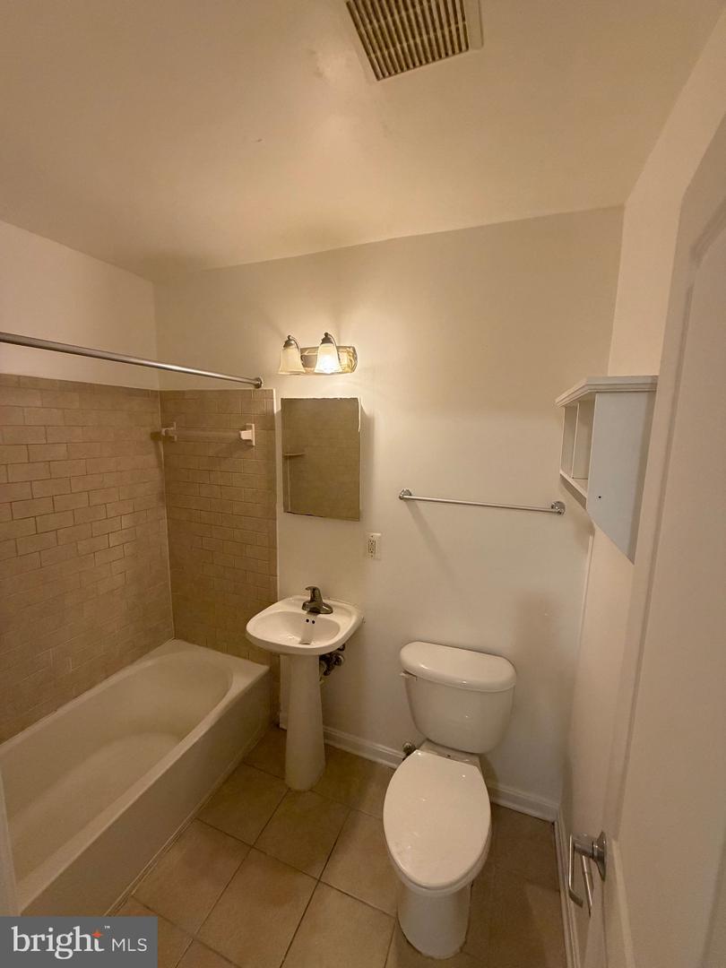 3107 Naylor Rd Se #301 Property Photo 3