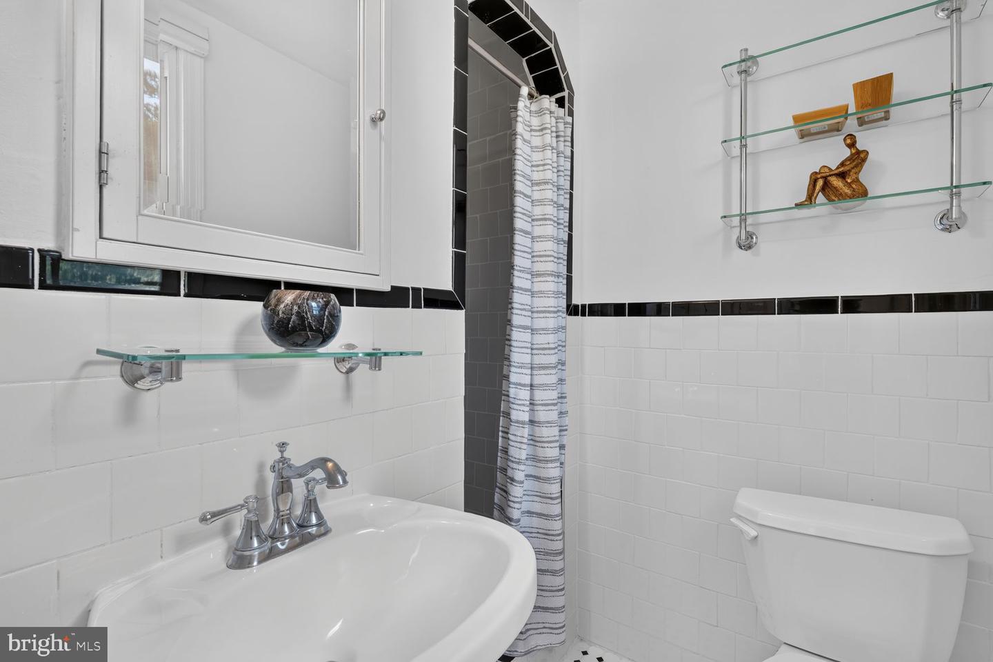 2505 39th St Nw Property Photo 13