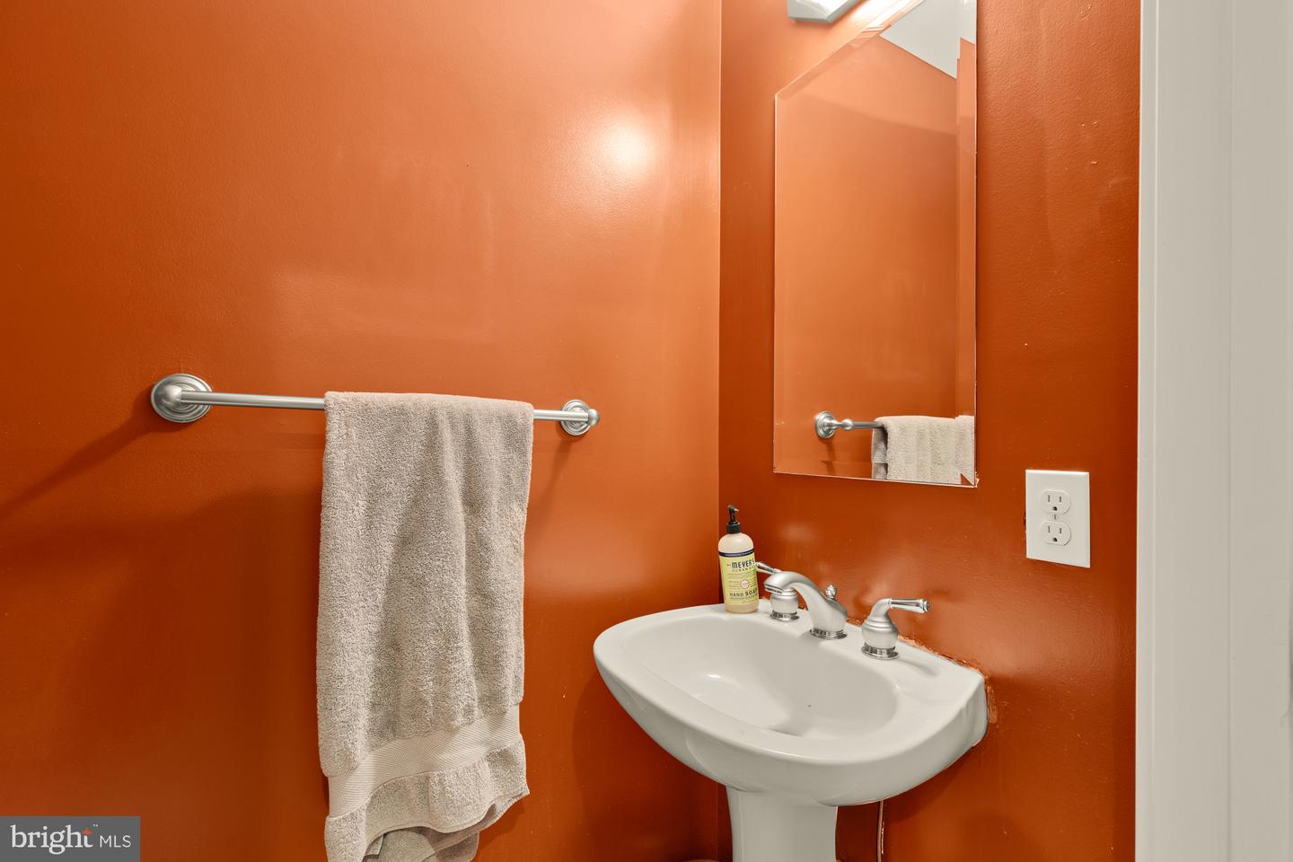 2363 Champlain St Nw #3 Property Photo 19