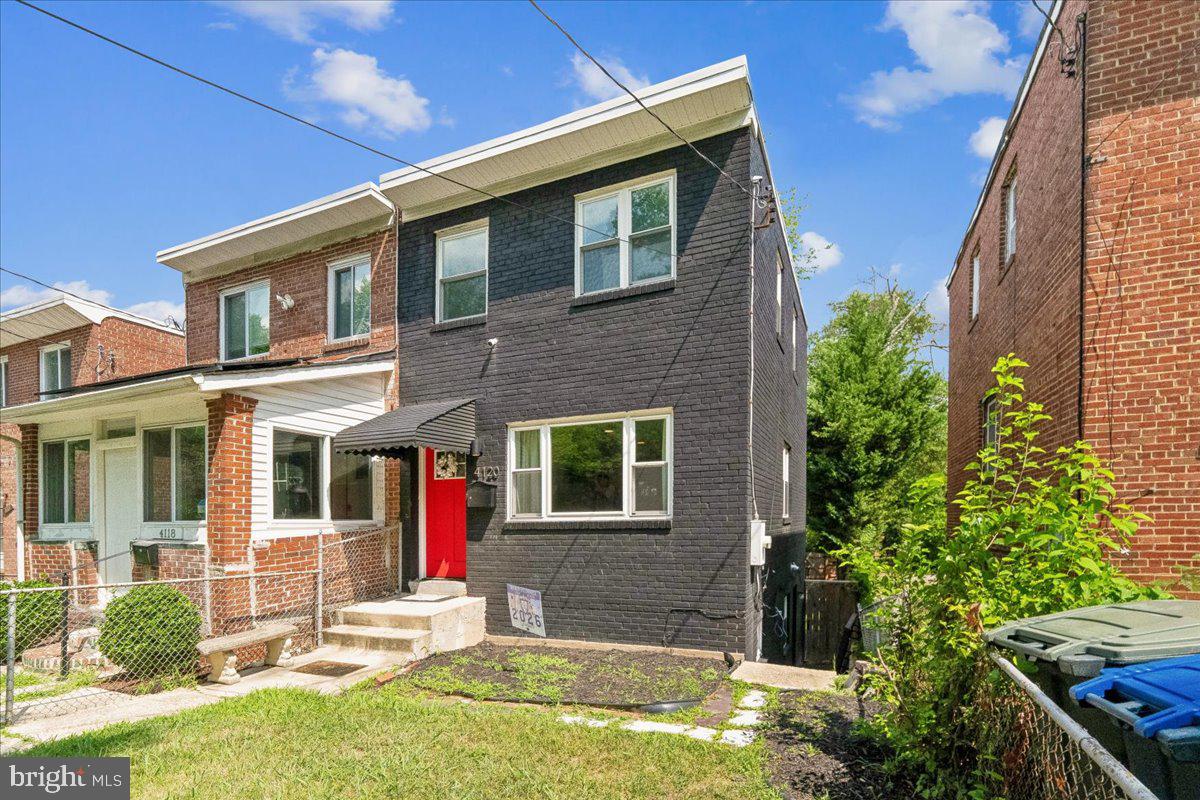 4120 E Capitol St Ne Property Photo 2