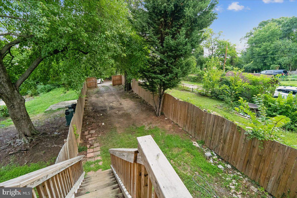 4120 E Capitol St Ne Property Photo 8