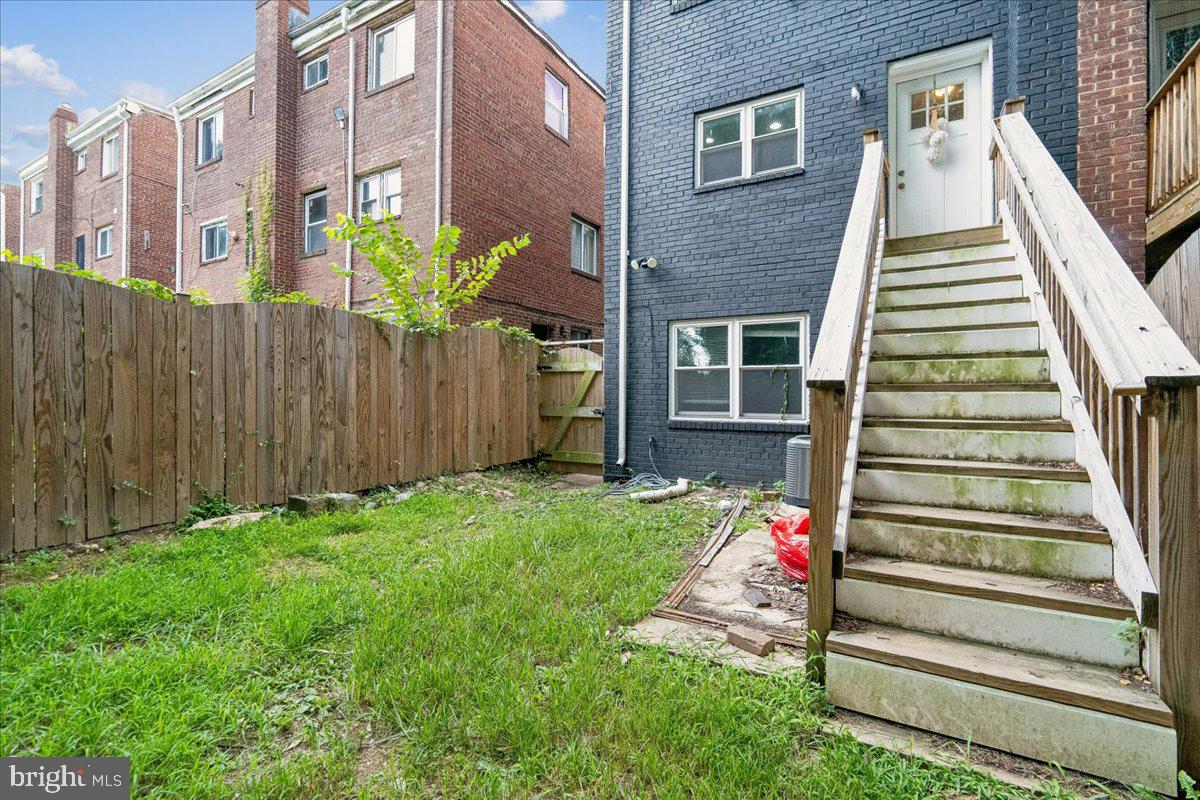 4120 E Capitol St Ne Property Photo 14