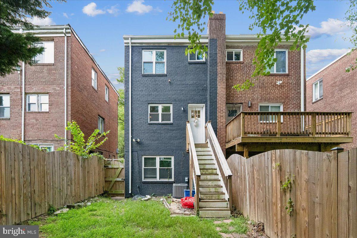 4120 E Capitol St Ne Property Photo 19
