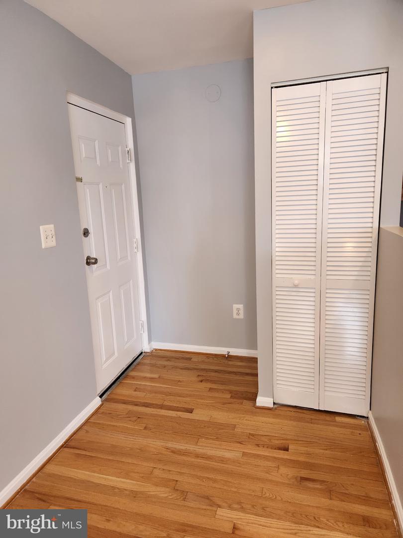 244 60th St Ne #201 Property Photo 3