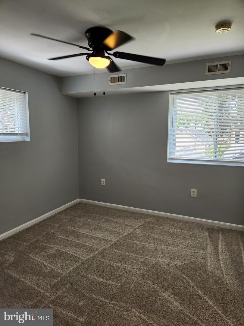 244 60th St Ne #201 Property Photo 9