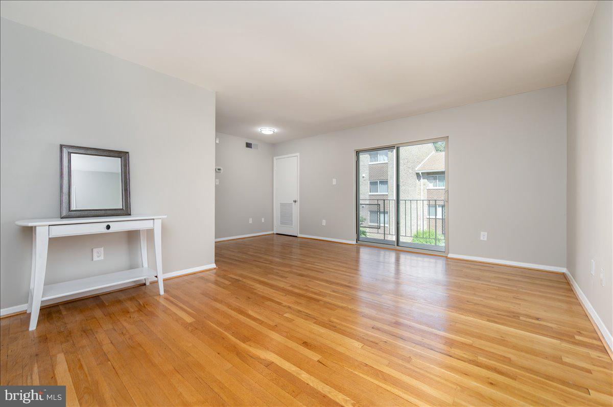 7054 Eastern Ave Nw #304 Property Photo 3