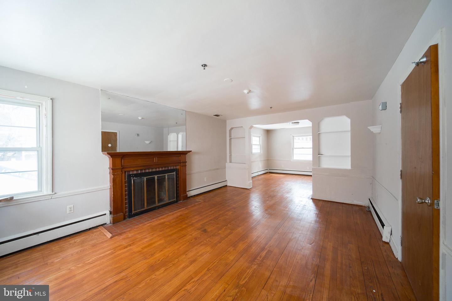 8020 Eastern Ave Nw Property Photo 6