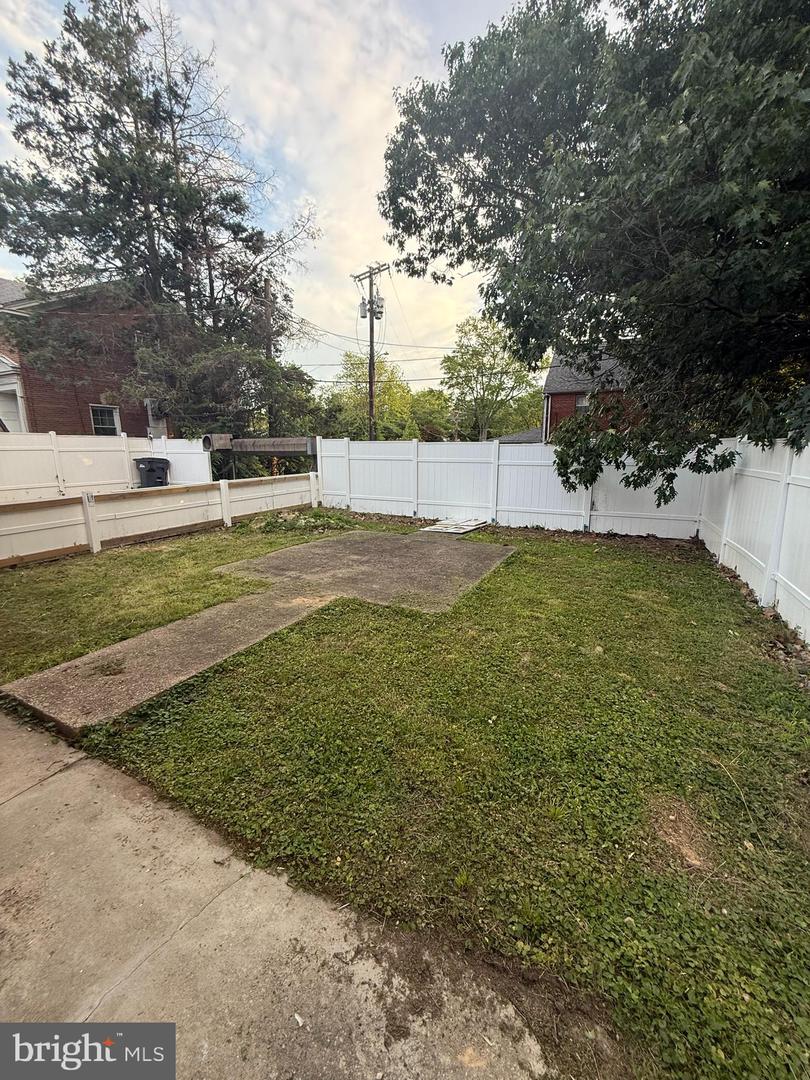 8020 Eastern Ave Nw Property Photo 46
