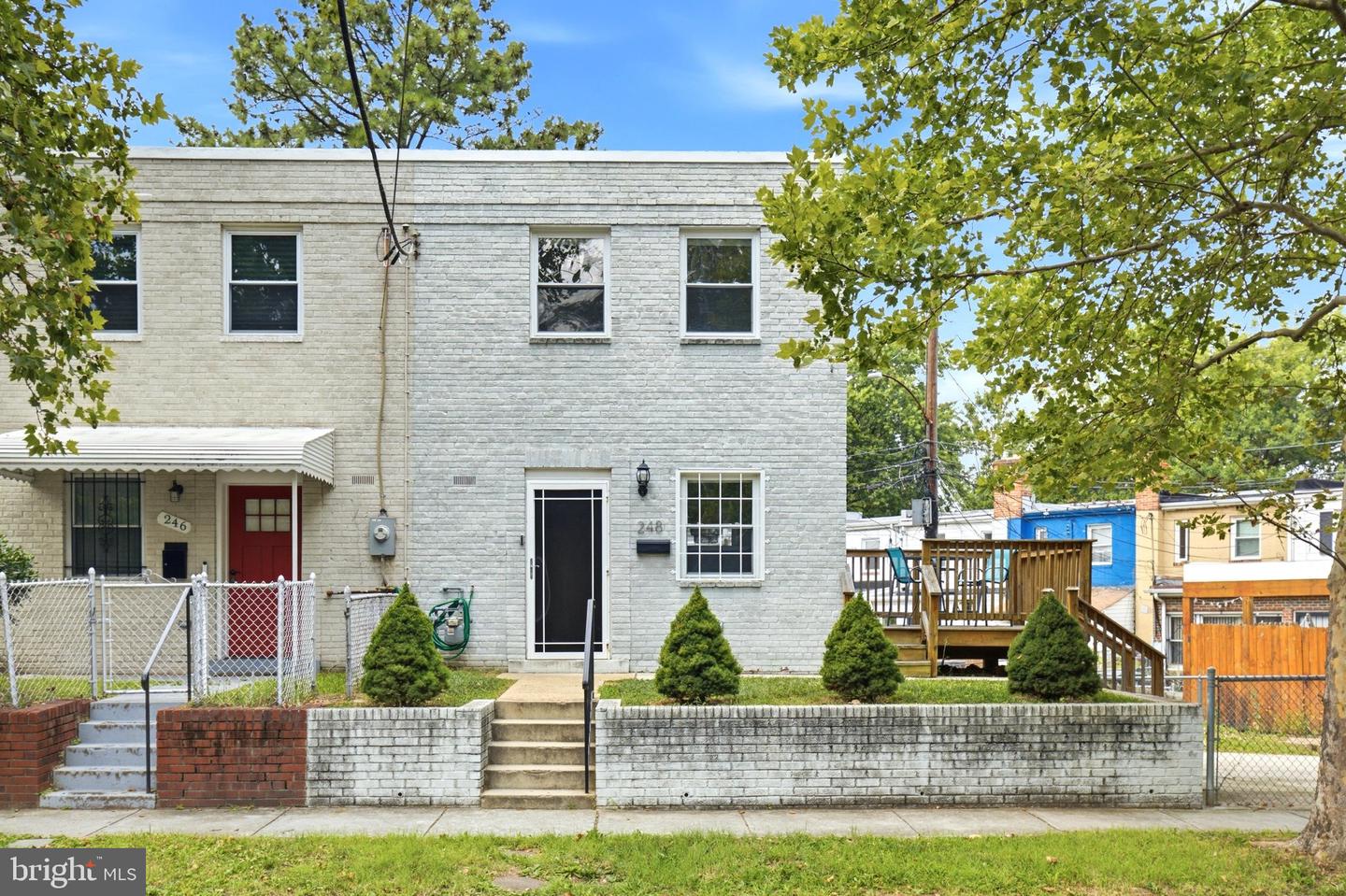 248 KENILWORTH AVE NE Property Photo 1