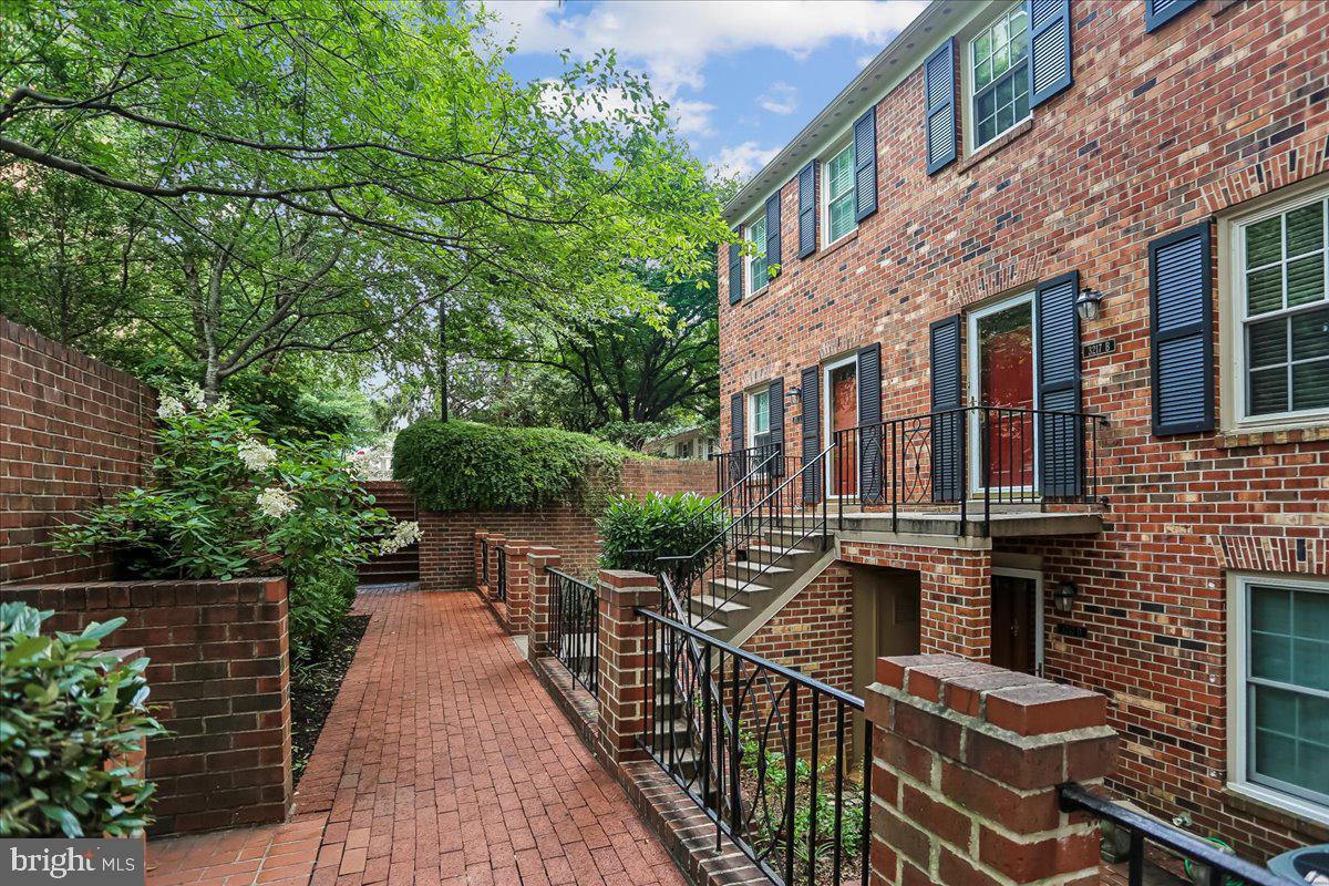 3217 SUTTON PL NW #A Property Photo 1