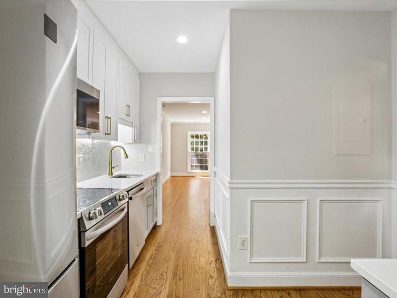 3217 Sutton Pl Nw #a Property Photo 9