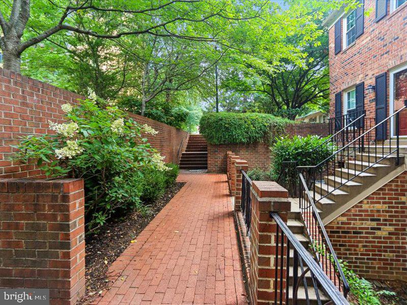 3217 Sutton Pl Nw #a Property Photo 69