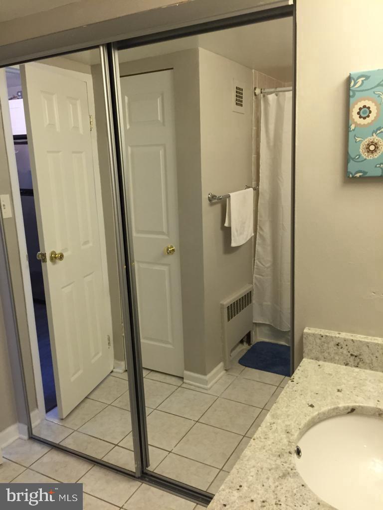 922 24th St Nw #411 Property Photo 6