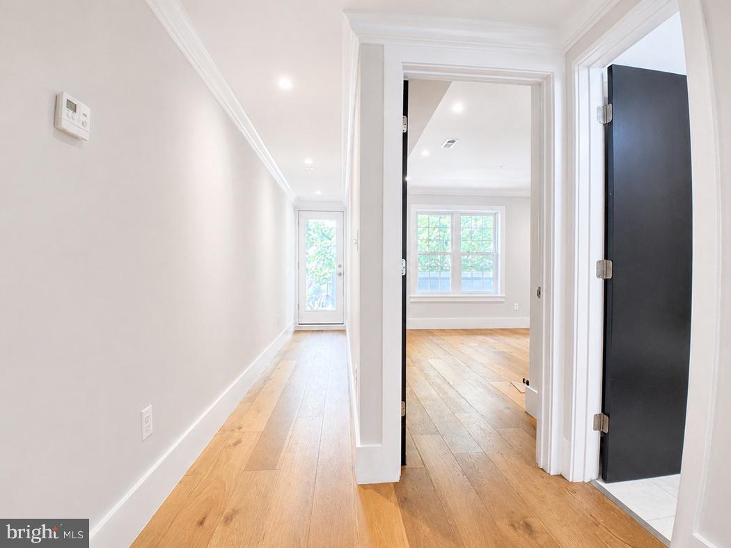 530 Irving St Nw #2 Property Photo 11