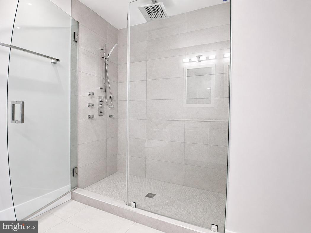 530 Irving St Nw #2 Property Photo 29