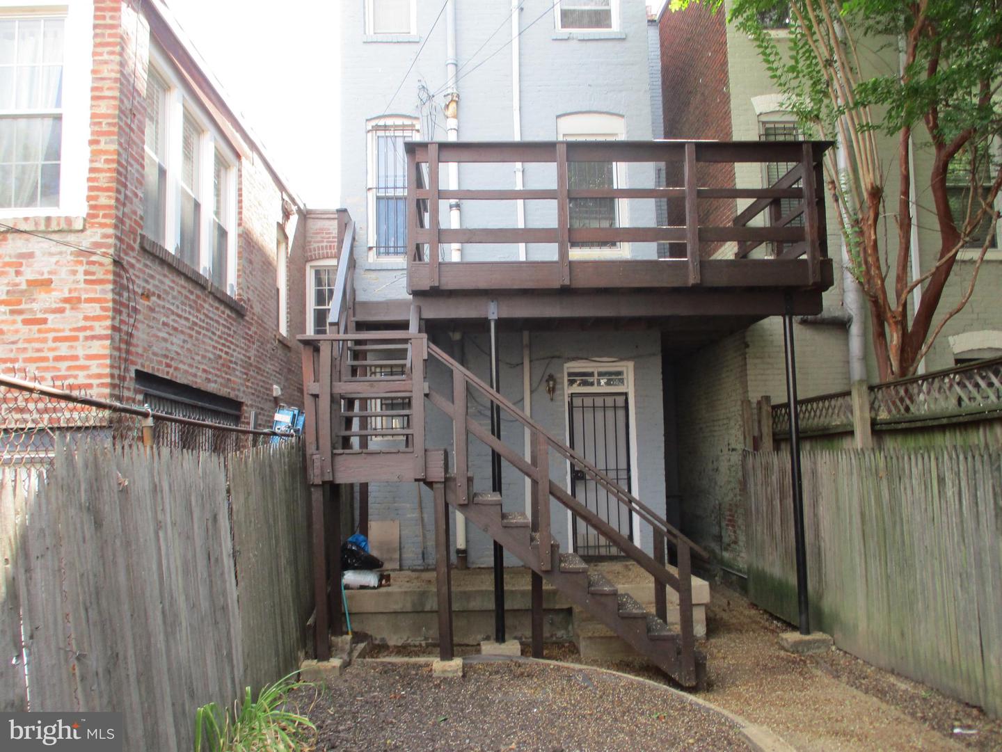 826 5th St Ne Property Photo 3