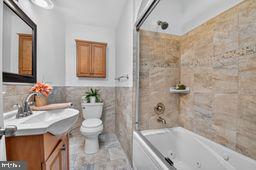 5619 3rd St Nw Property Photo 7