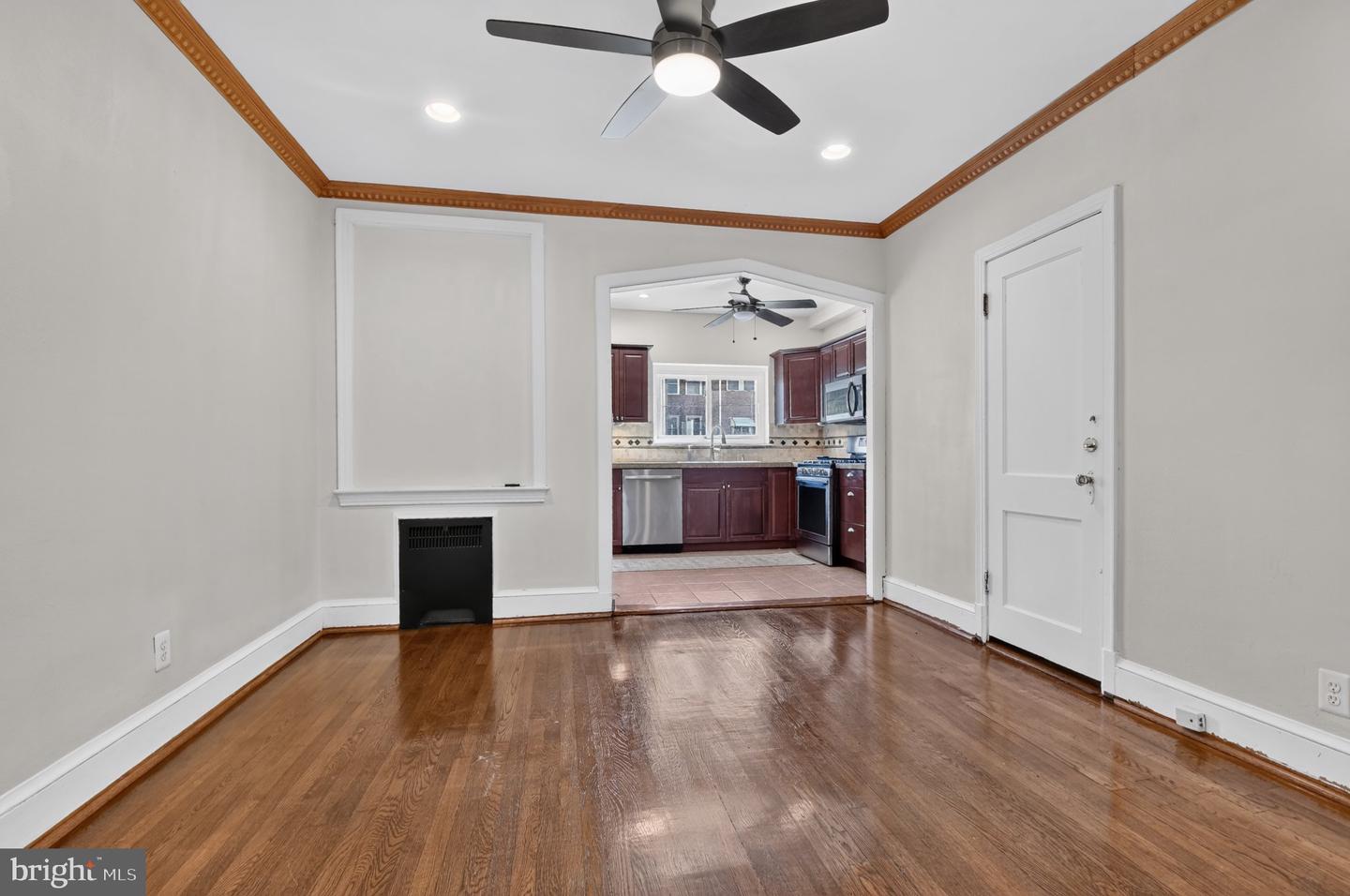 5619 3rd St Nw Property Photo 9