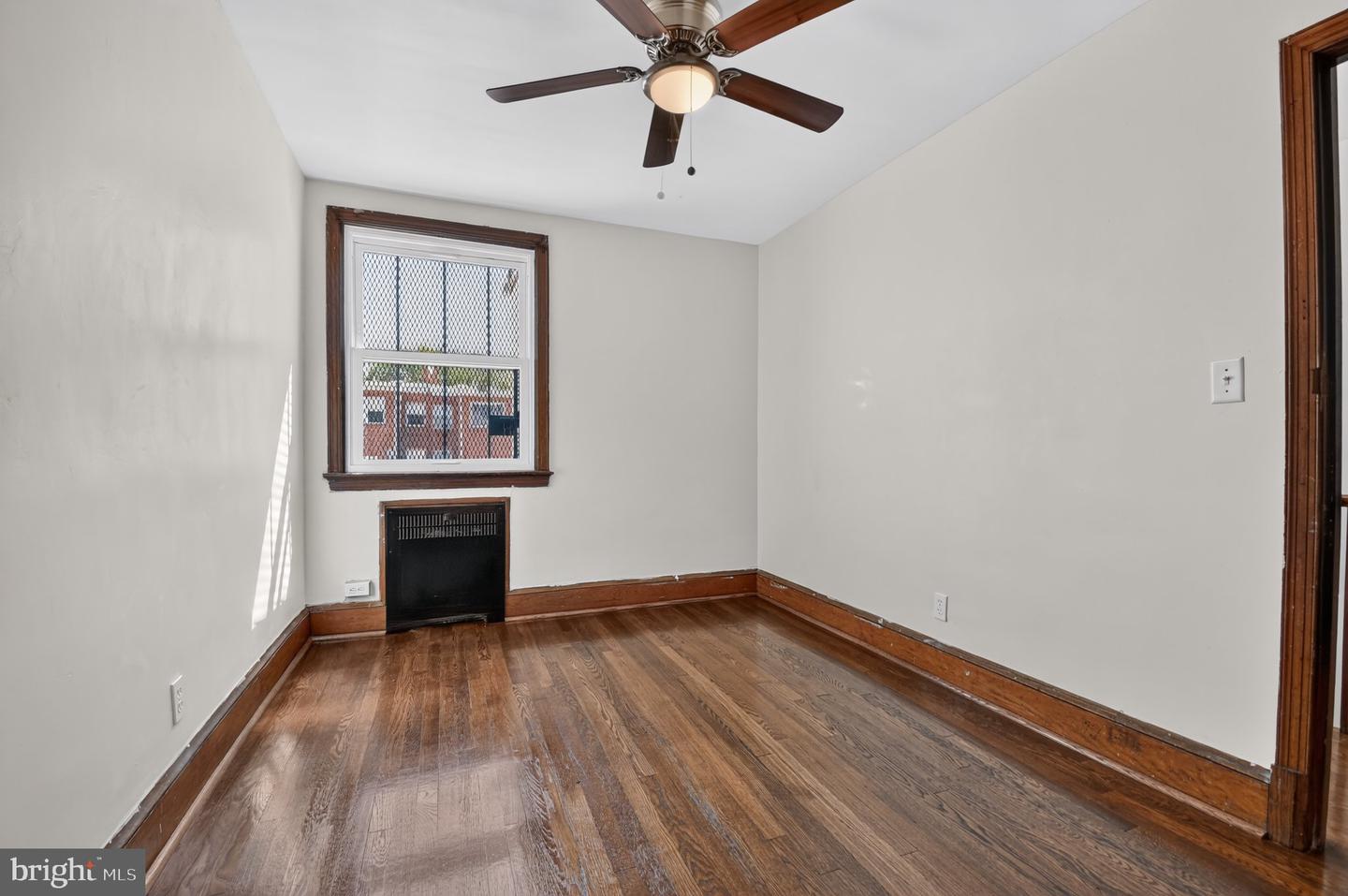 5619 3rd St Nw Property Photo 11