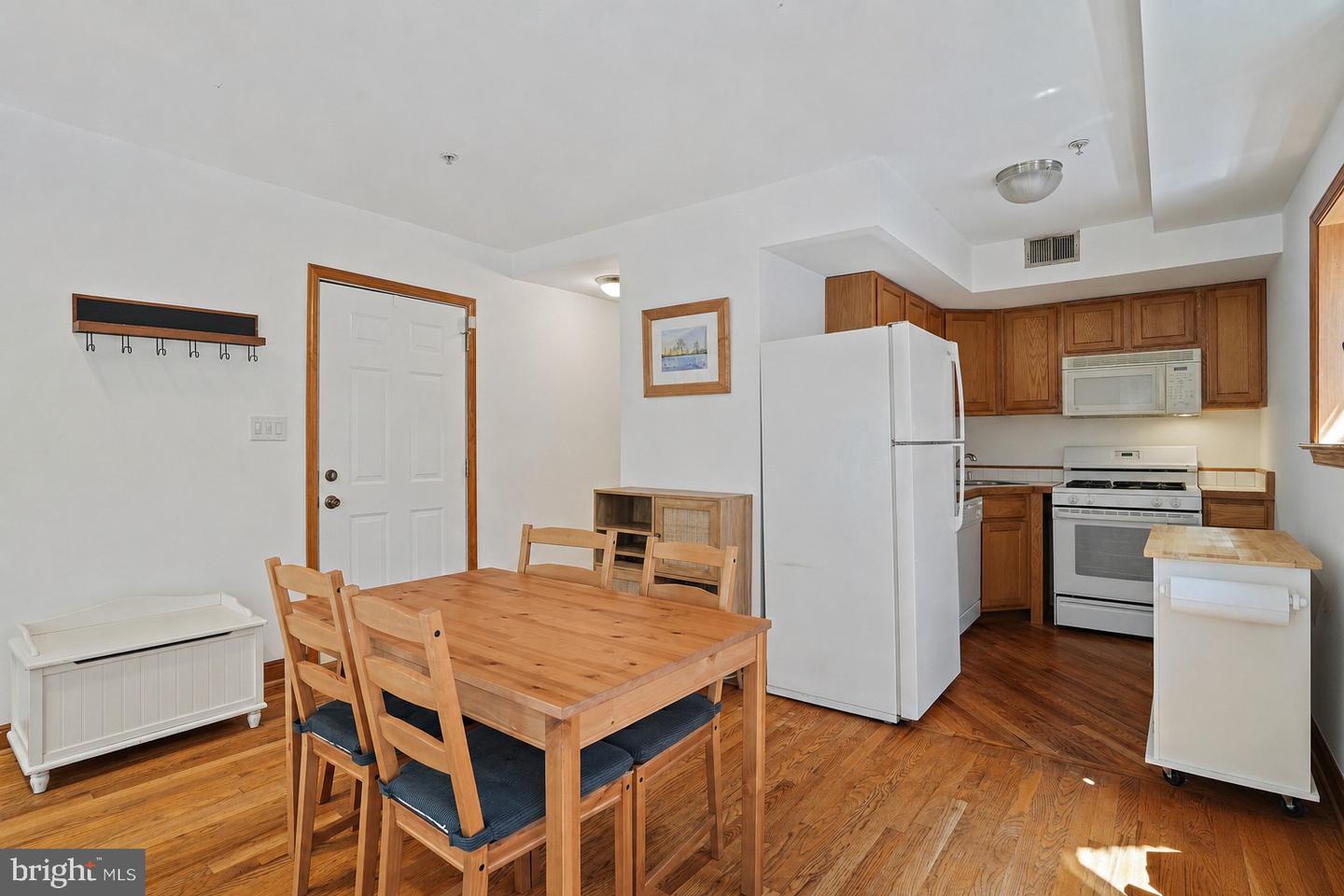 623 5th St Ne Property Photo 6